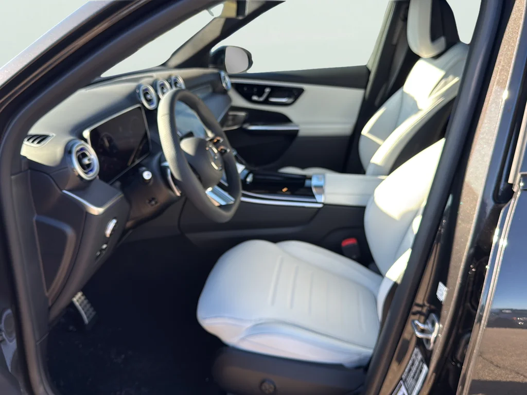 New 2026 Graphite Grey Metallic Mercedes-Benz GLC 300 image 19