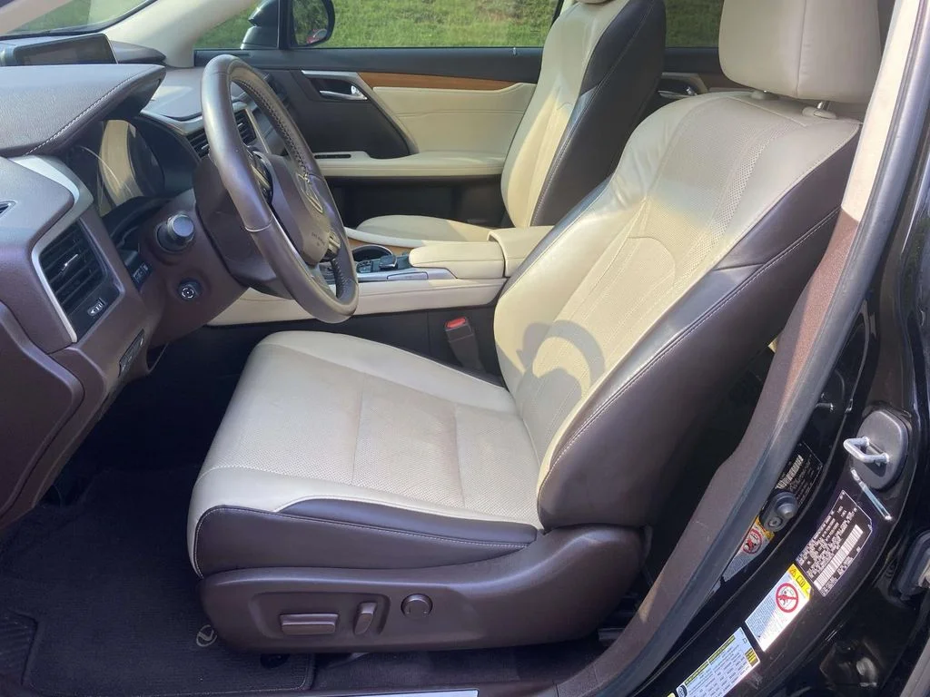 Used 2018 Obsidian Lexus Base image 13