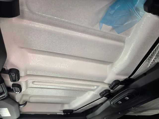 New 2026 Granite Crystal Metallic Clear-Coat Exterior Paint Jeep Sahara image 7