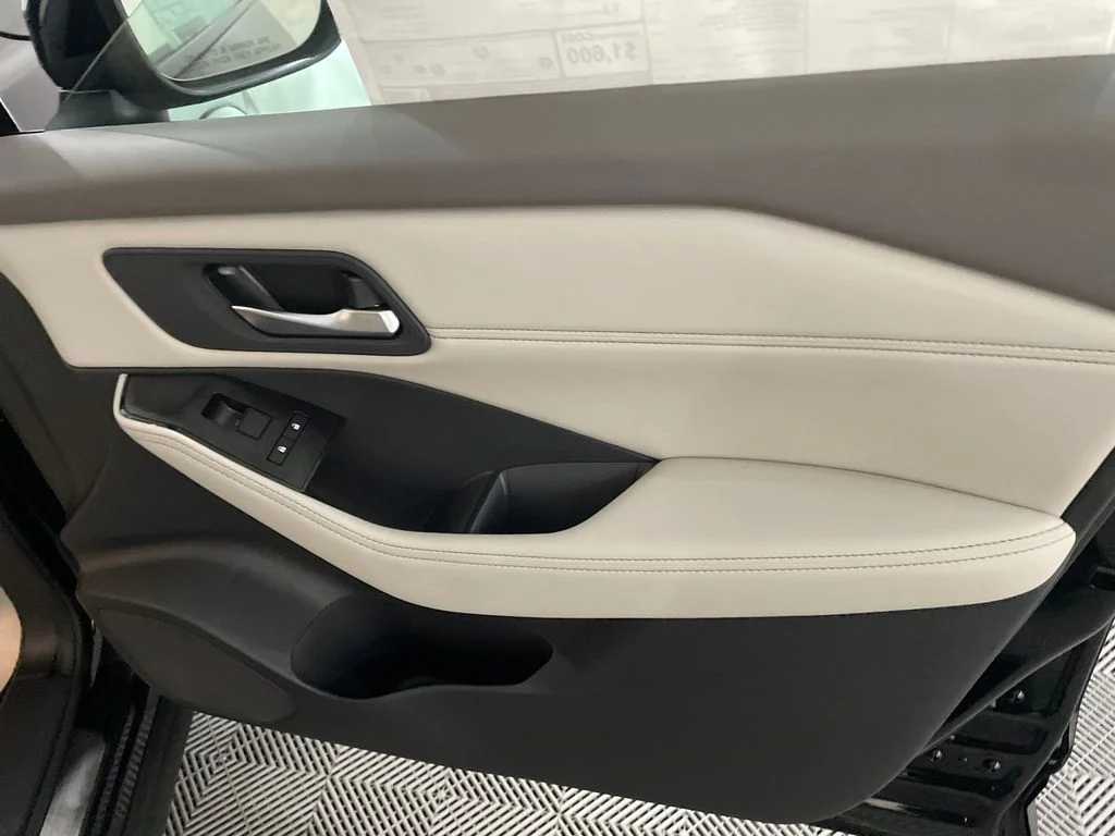 2026 Nissan Rogue Dark Armor - Photo 24