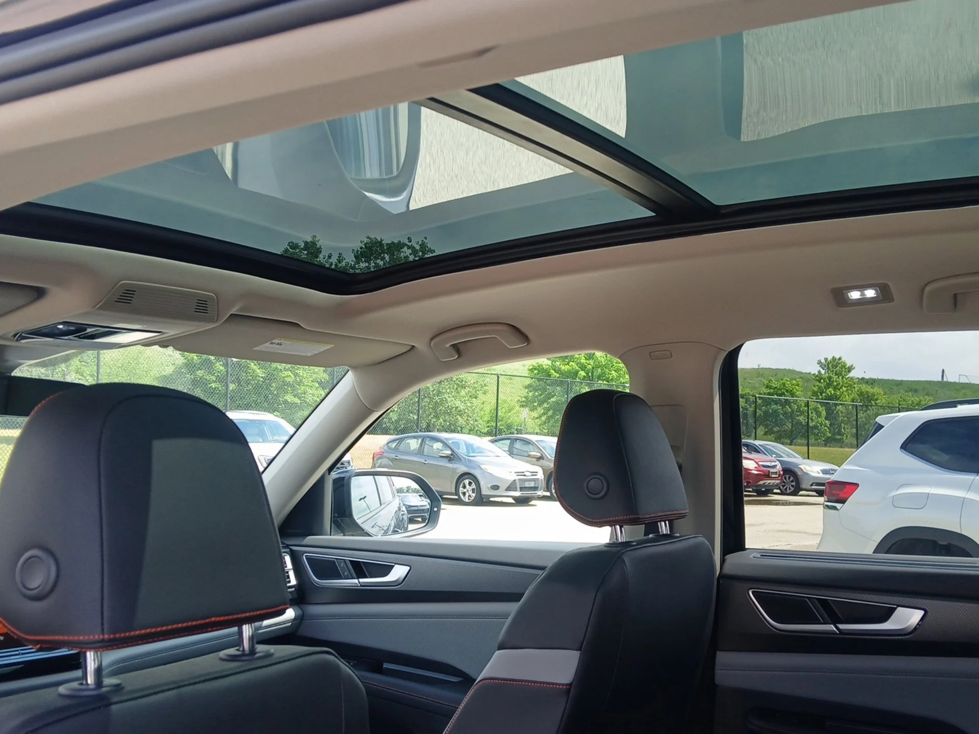 New 2026 Deep Black Pearl Volkswagen 2.0T Peak Edition image 21