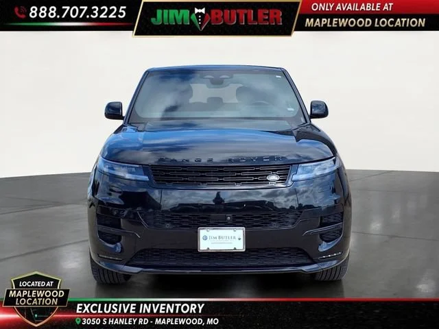 Used 2024  Land Rover Dynamic SE image 30