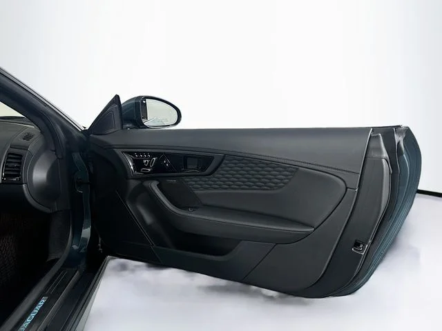 2024 Jaguar F-Type R75 - Photo 27