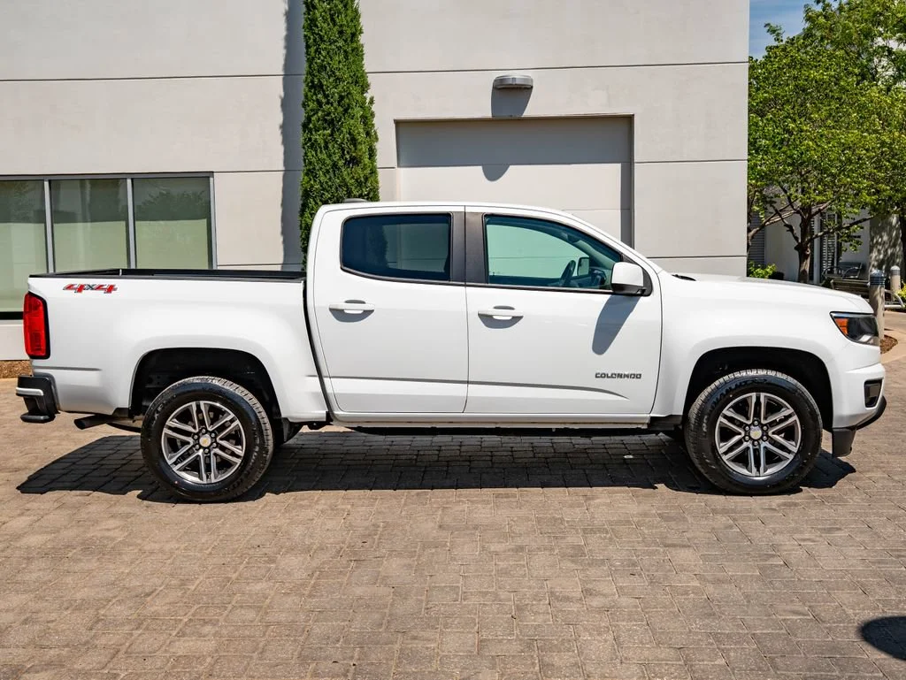 Used 2020 Summit White Chevrolet Work Truck image 11