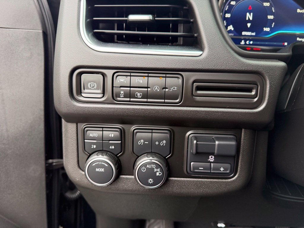 Used 2022 Black Chevrolet RST image 19