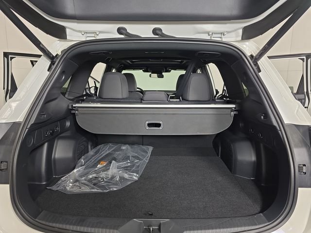 Used 2026 White Subaru Premium image 28