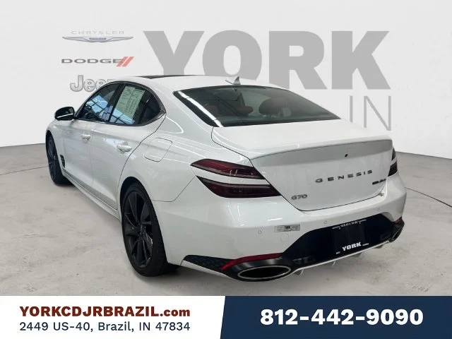 Used 2023 White Genesis 3.3T image 3