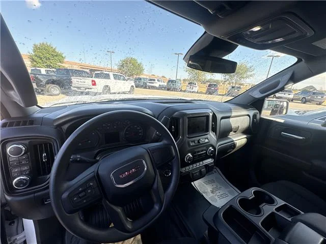 Used 2025 Summit White GMC Pro 4x4 Crew Cab 6.6 ft. box 157 in. WB image 9