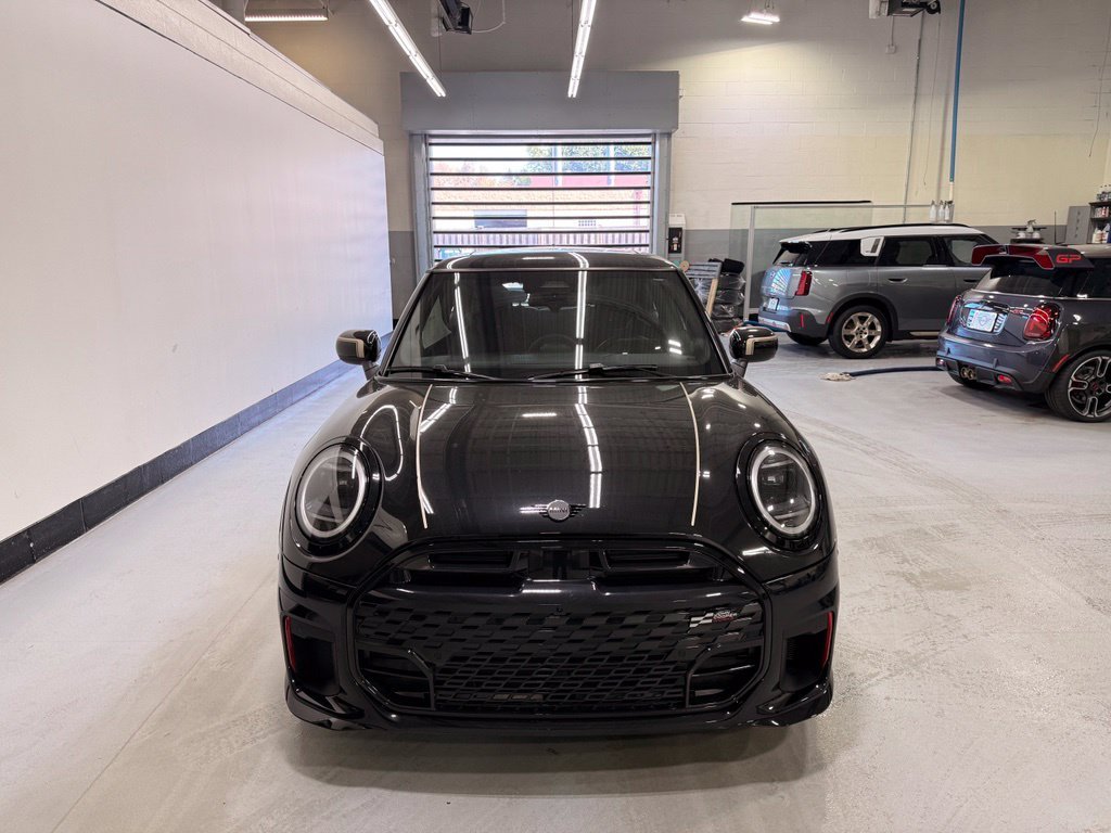 New 2027 Midnight Black II Metallic MINI  image 8