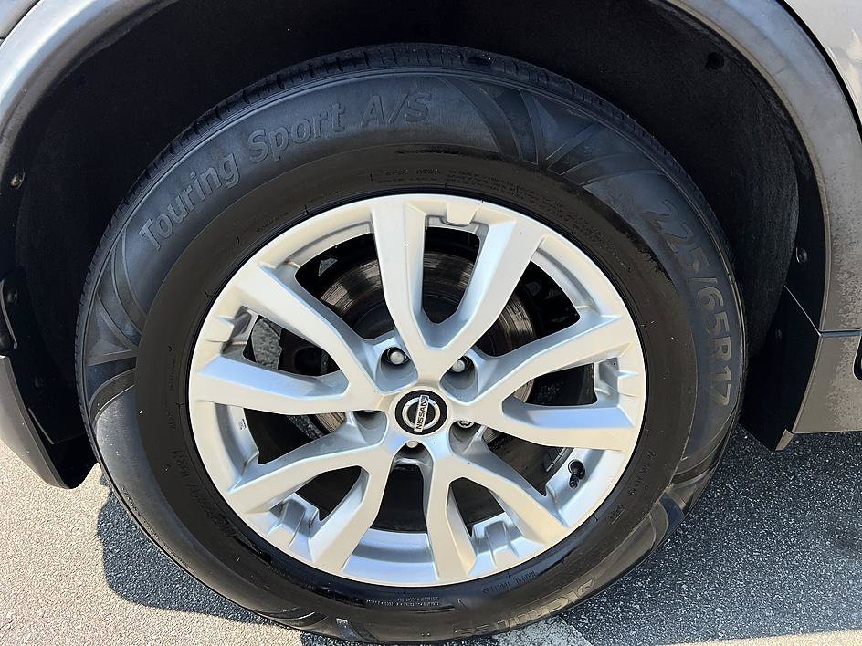 Used 2017 Gun Metallic Nissan SV image 11