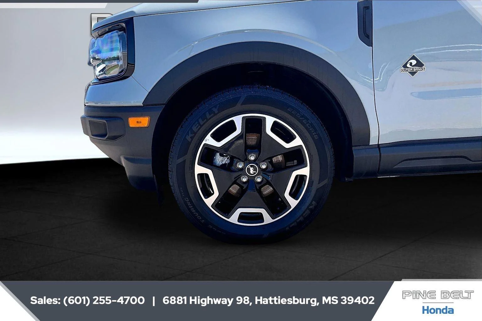 Used 2023 Cactus Gray Ford Outer Banks image 7