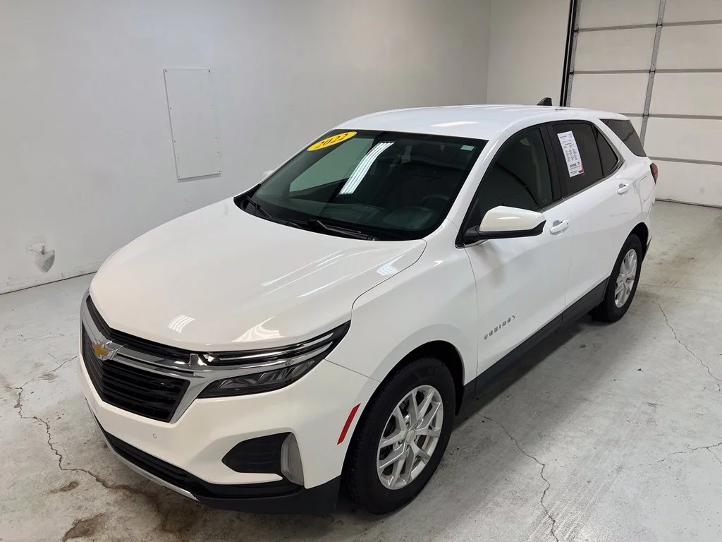 Used 2022 White Chevrolet LT image 5