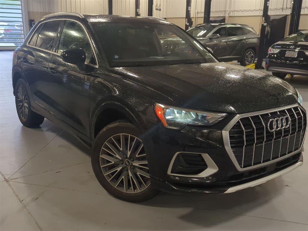 2022 Audi Q3