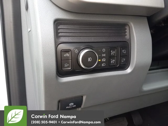 2026 Ford F-350 Super Duty XLT - Photo 13