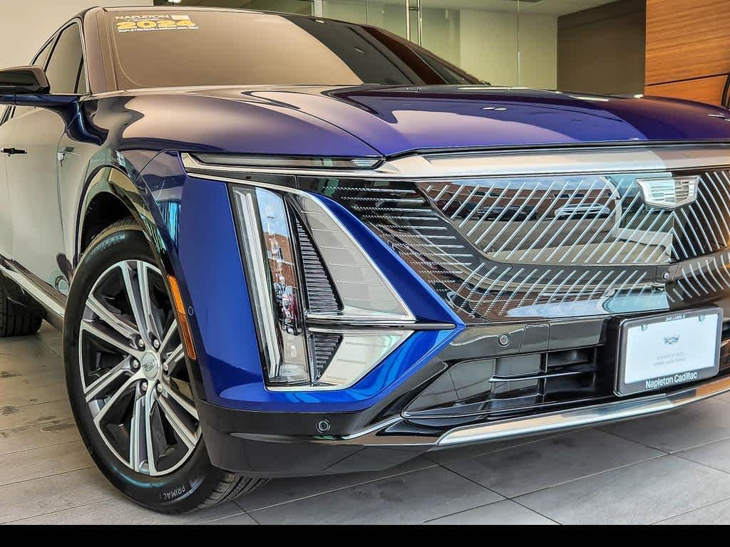 Used 2024 Cadillac LYRIQ Luxury 2 with VIN 1GYKPRRL0RZ131535 for sale in Oak Lawn, IL
