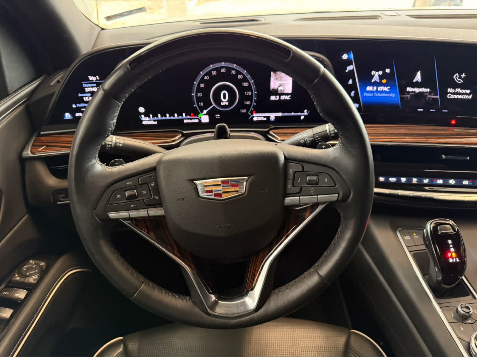 Used 2024 Crystal White Tricoat Cadillac 4WD Premium Luxury image 15