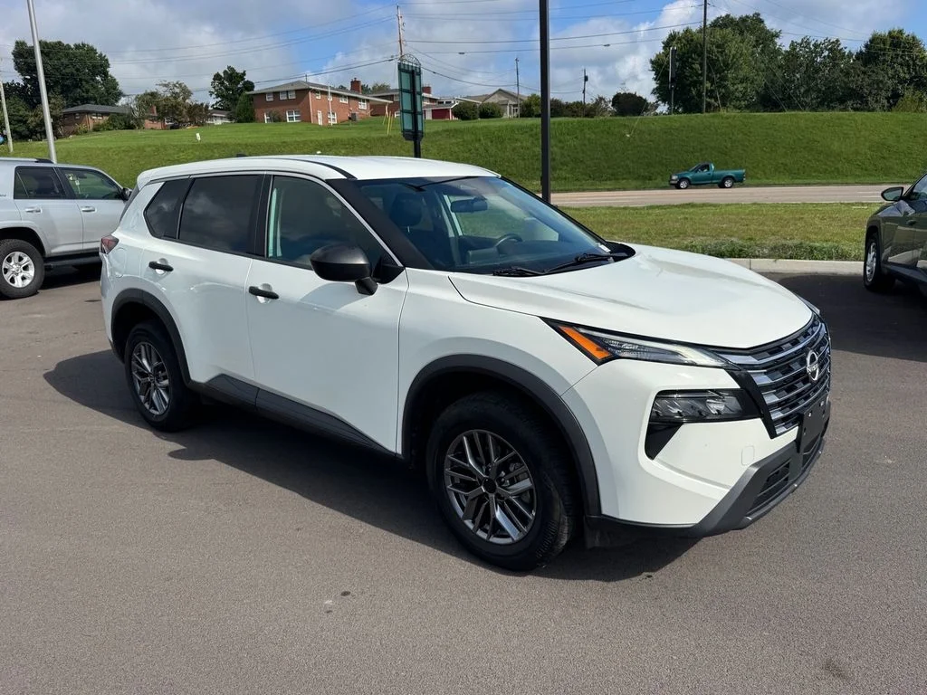 Used 2024 White Nissan S image 2
