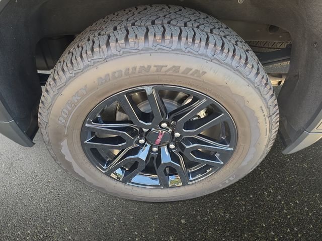 Used 2024 Gray GMC Elevation image 36