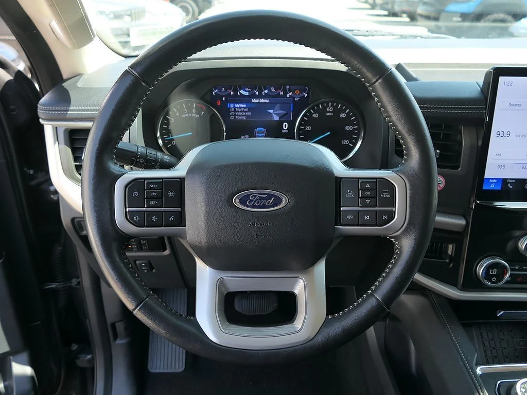 Used 2024 Dark Matter Gray Ford XLT image 17