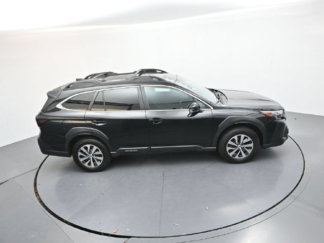Used 2024 Crystal Black Silica Subaru Premium image 27