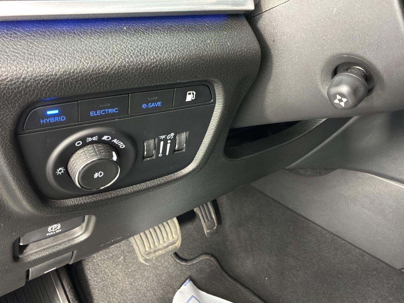 Used 2023 Baltic Gray Metallic Clearcoat Jeep Overland image 20