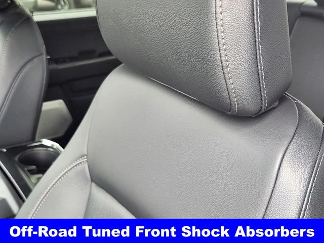 New 2026 Star White Metallic Tri-Coat Ford Lariat® image 15