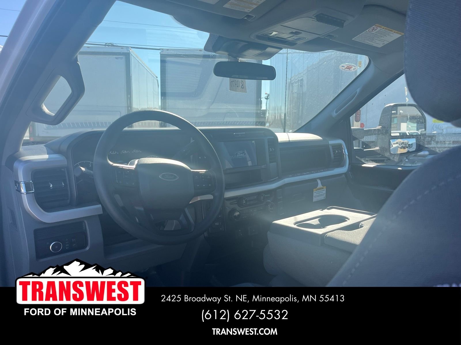 New 2025 Oxford White Ford F-550® XL image 4
