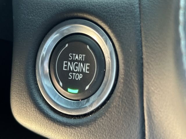 Used 2023 Gray Chevrolet Z71 image 21