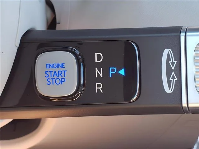 Used 2026 White Hyundai Calligraphy image 20