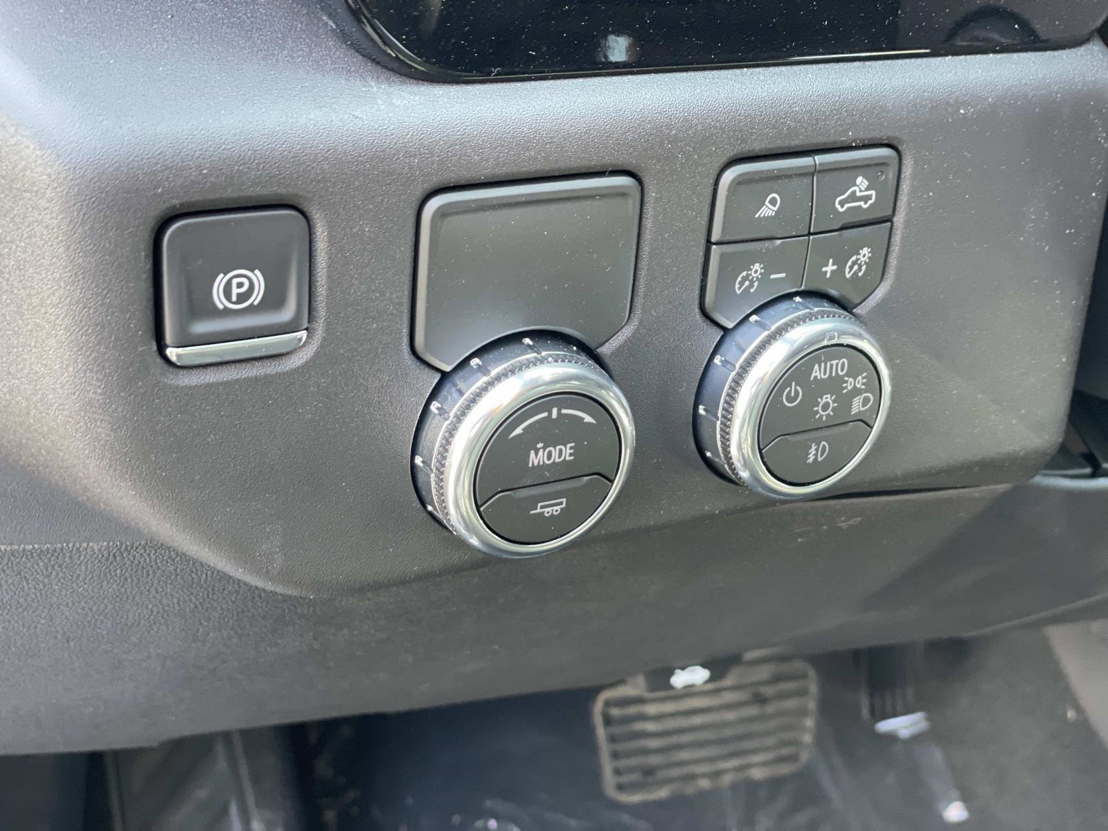 2026 GMC Sierra 1500 SLT - Photo 19