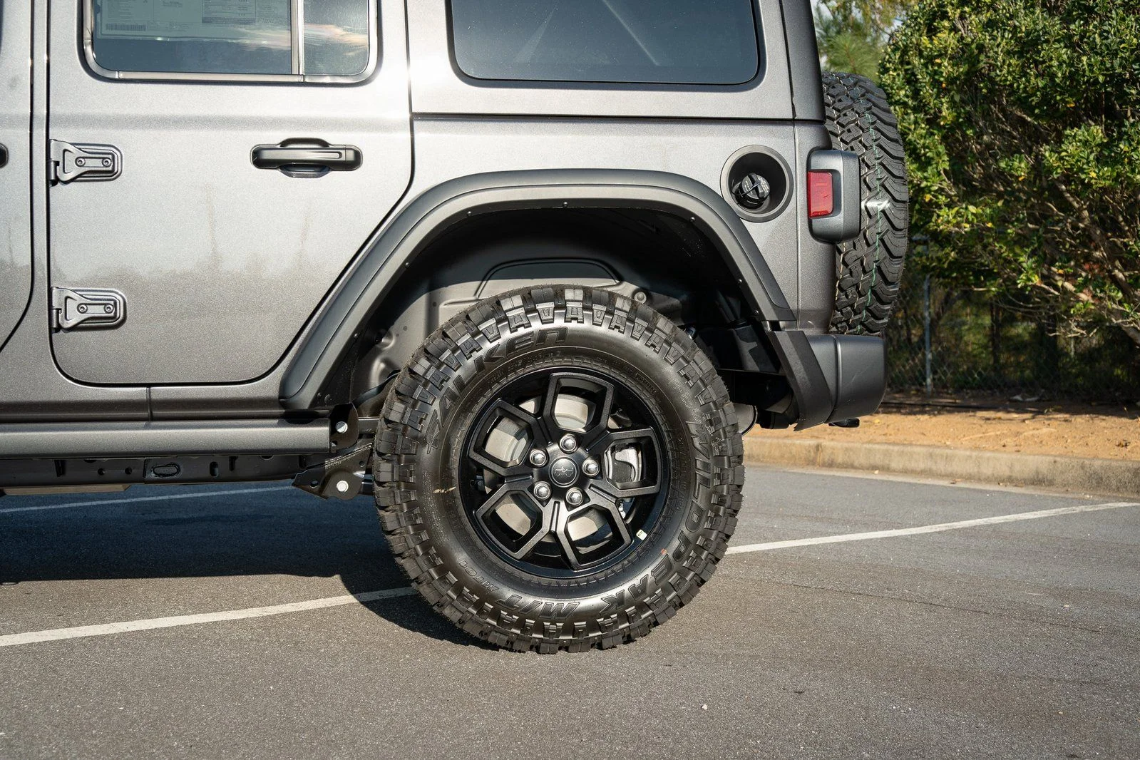 New 2026 Granite Crystal Metallic Clear-Coat Exterior Paint Jeep Willys image 6