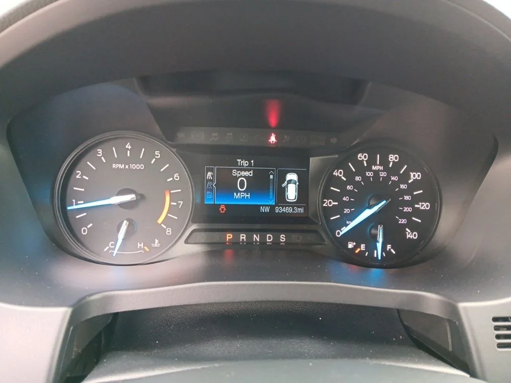 Used 2019 White Platinum Metallic Tri-Coat Ford XLT image 19