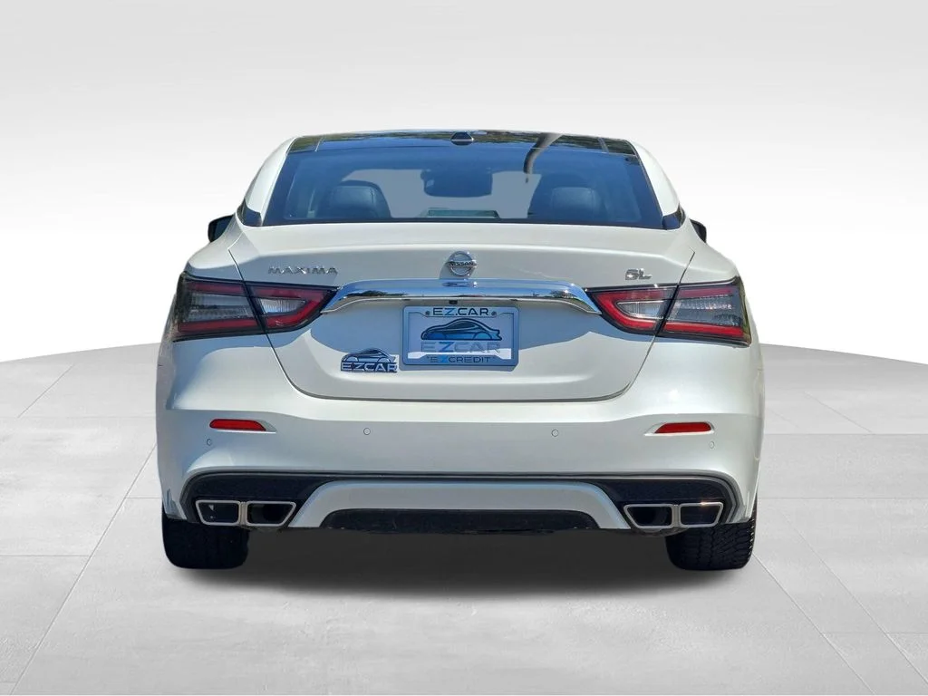 Used 2020 White Nissan 3.5 SL image 12