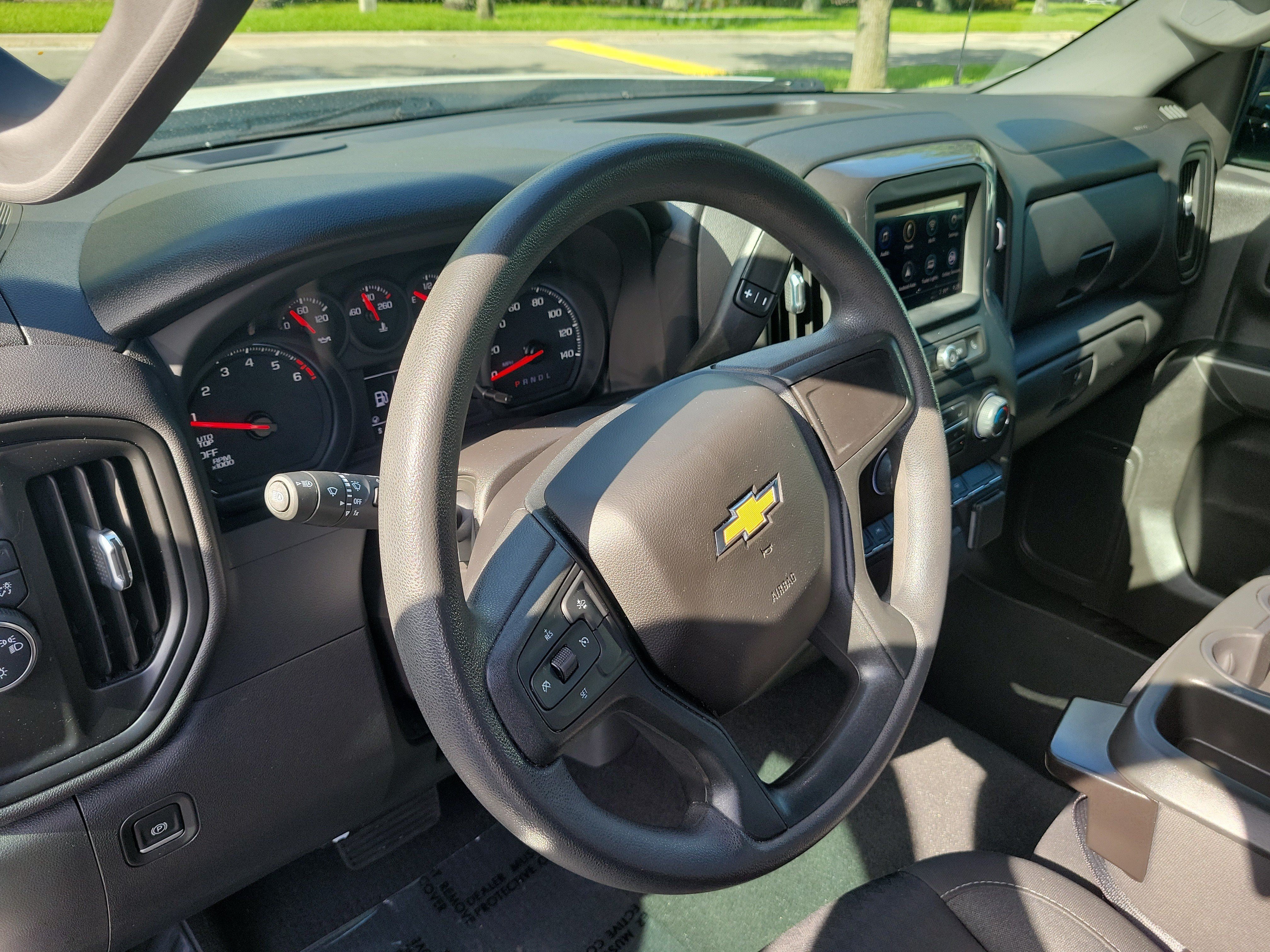 Used 2022 Summit White Chevrolet Custom image 21
