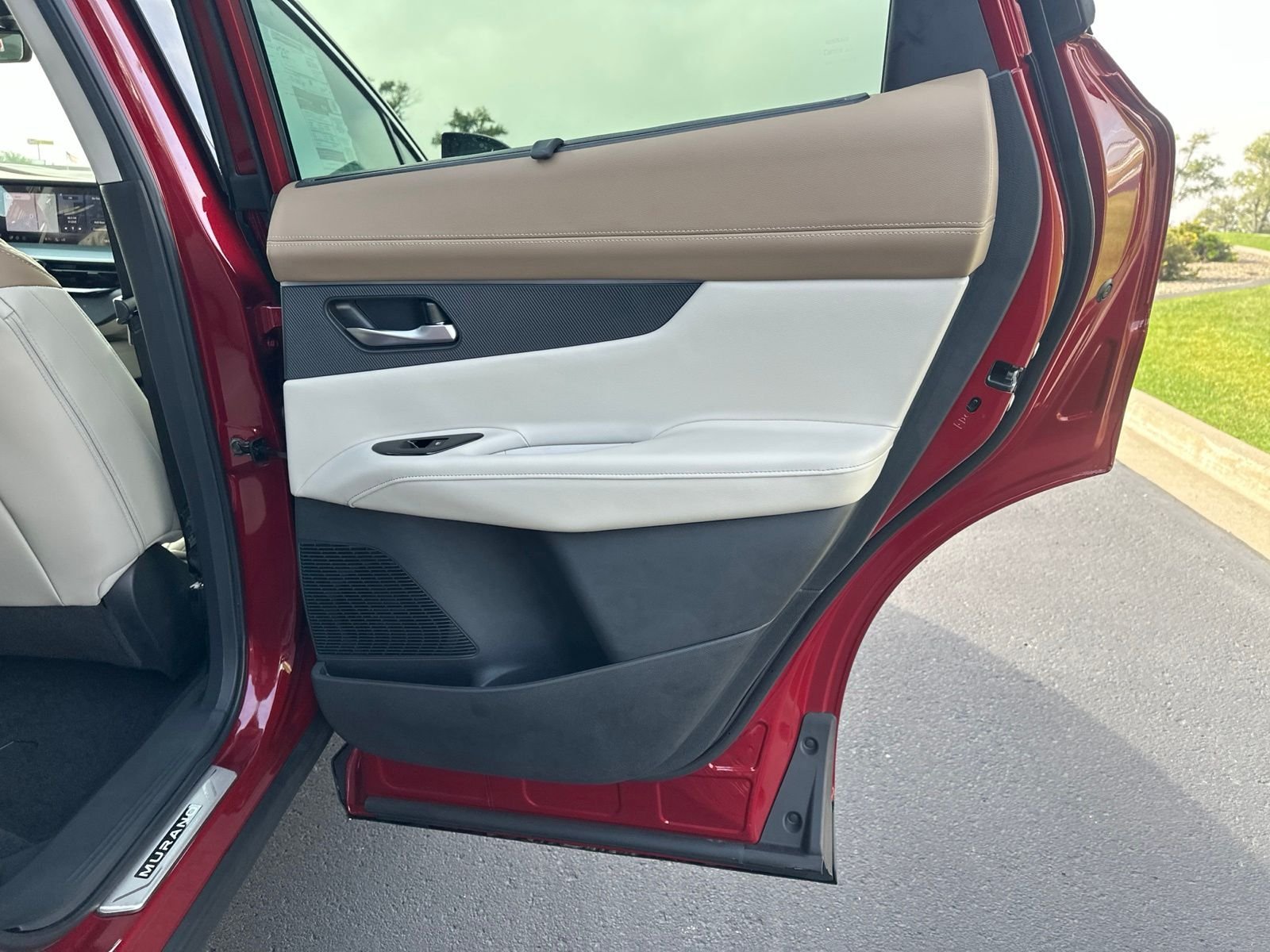 New 2027 Red Nissan Platinum image 35
