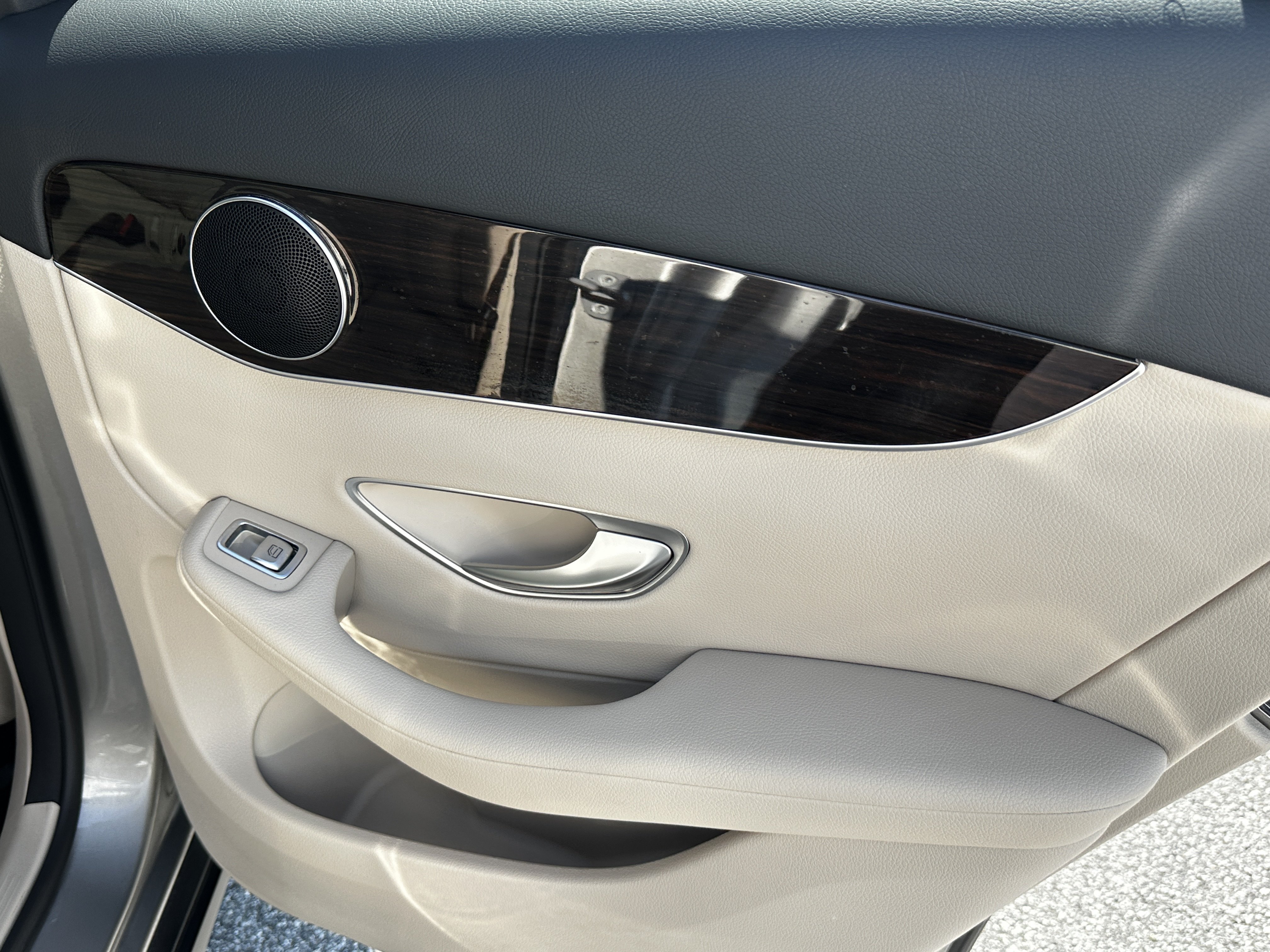 Certified Used 2021 Silver Mercedes-Benz GLC 300 image 19