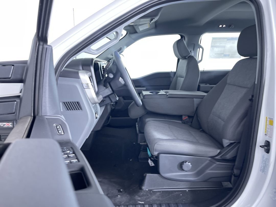 New 2026 Oxford White Ford XL image 15