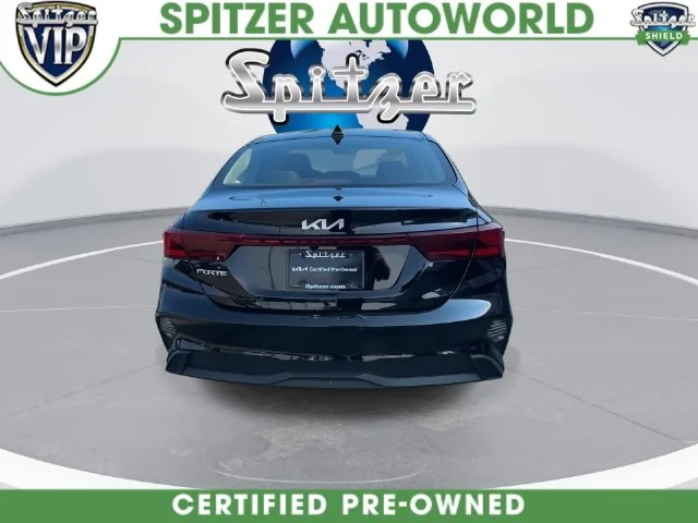 Used 2023 Black Kia LXS image 13