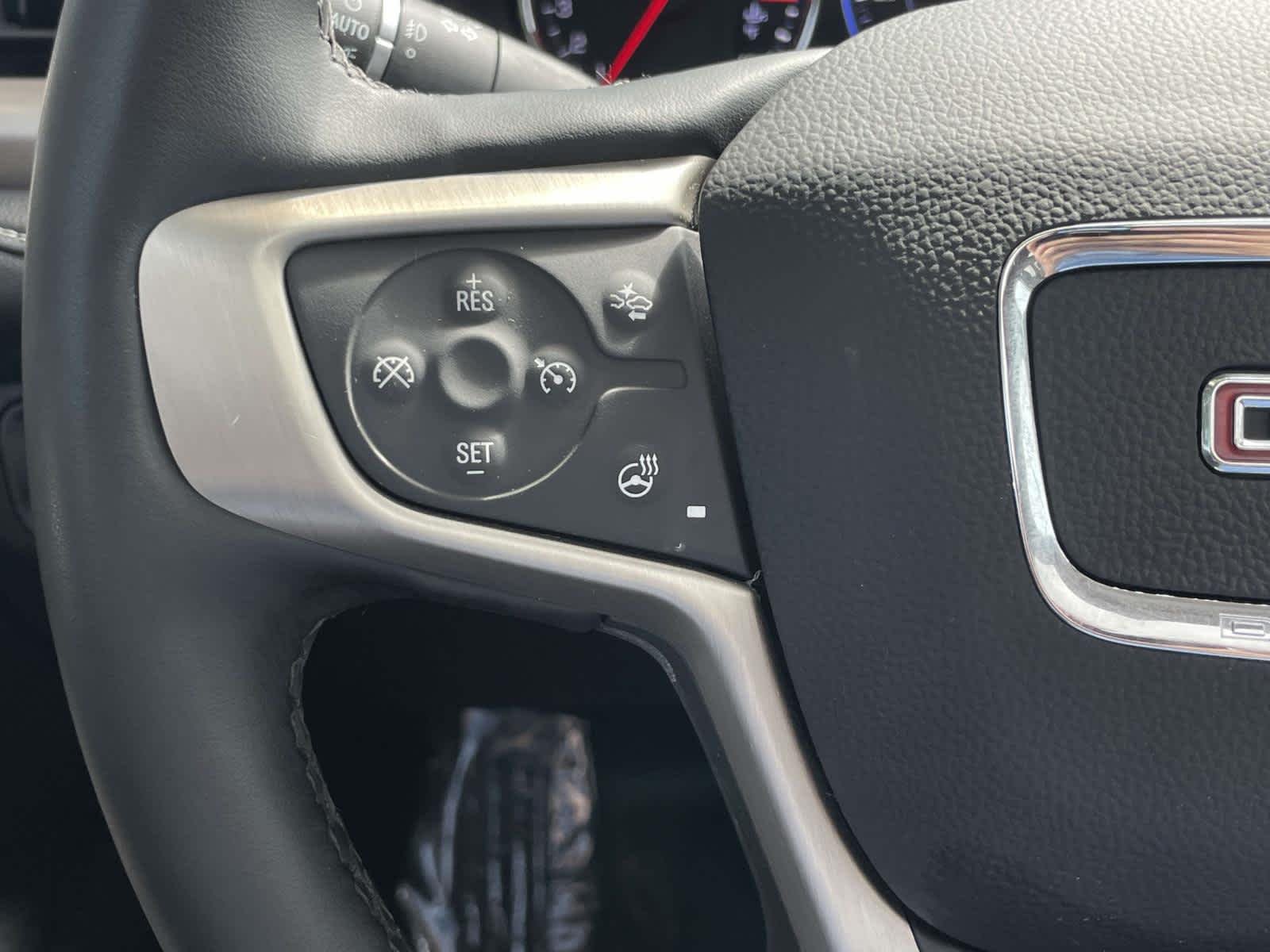 Used 2023 WHITE FROST TRICOAT GMC Denali image 43