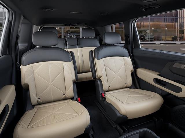New 2027 Glacial White Pearl Kia EX image 16