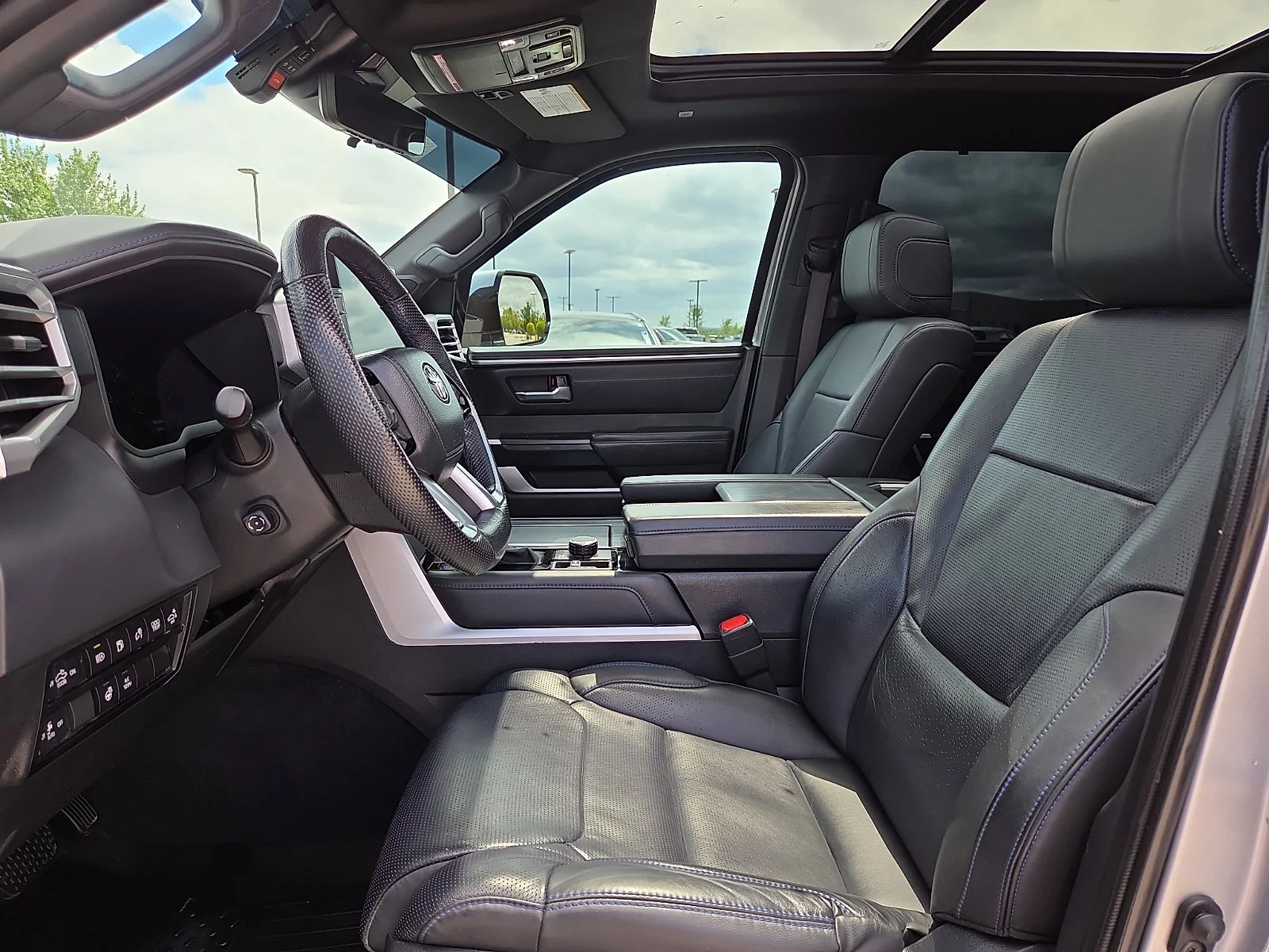 Used 2024  Toyota Platinum Hybrid image 15