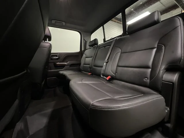 Used 2018 Black GMC SLT image 23