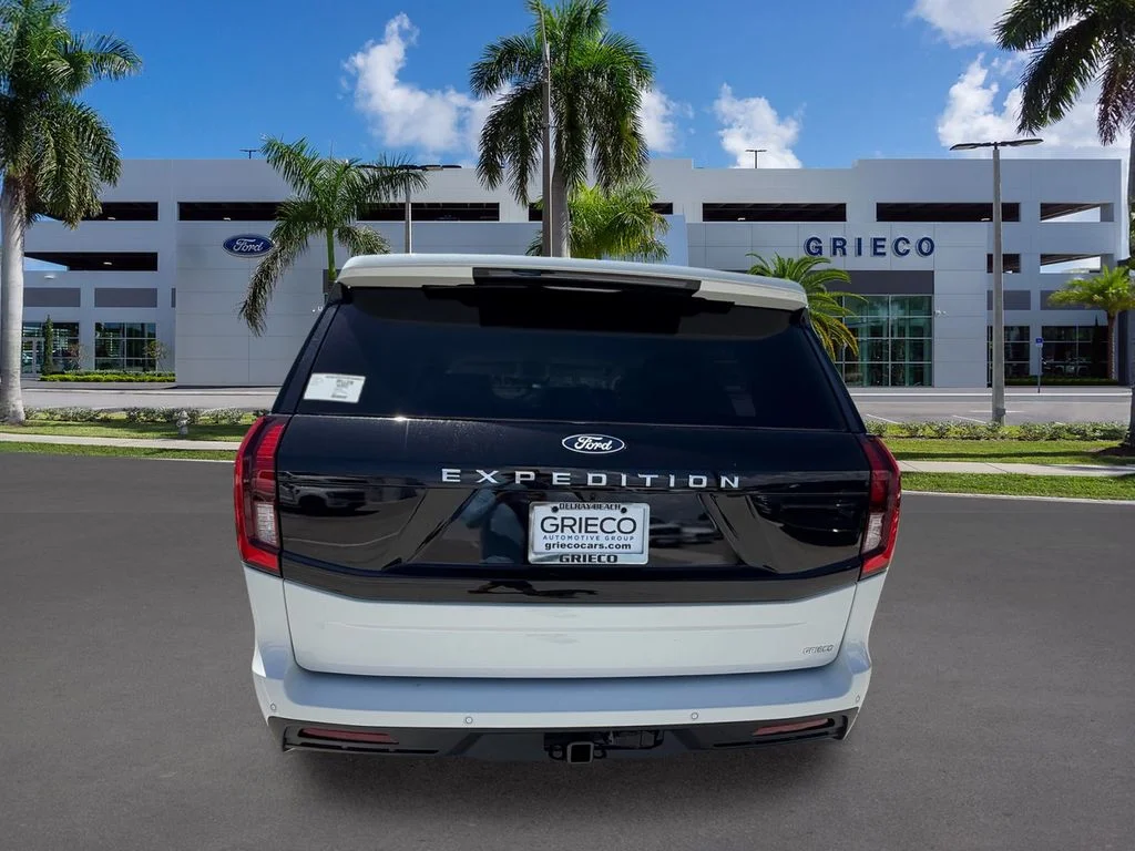 New 2027 Star White Metallic Tri-Coat Ford Active image 6