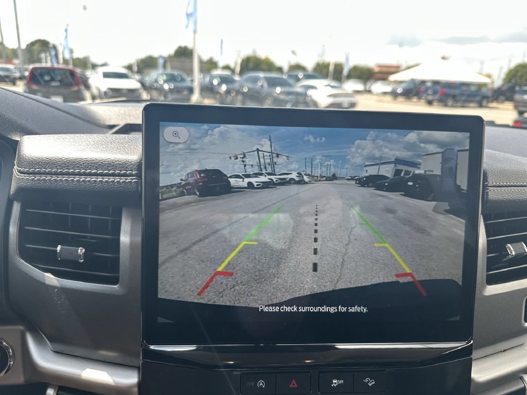 Used 2024 Silver Ford XLT image 23