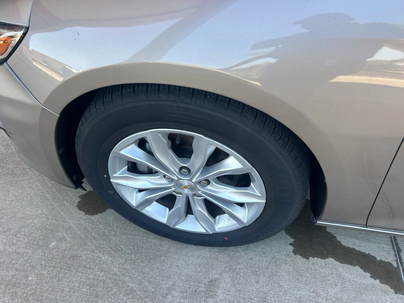 Used 2024 Gray Chevrolet LT image 25