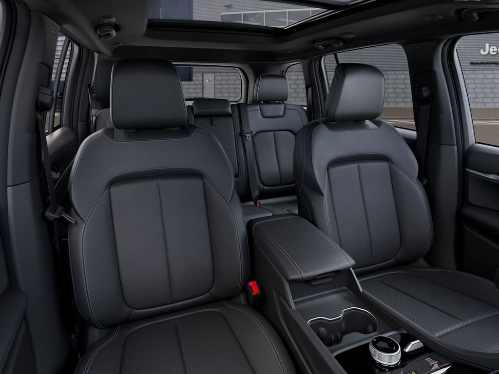 New 2026 Bright White Clear-Coat Exterior Paint Jeep Limited Reserve image 16