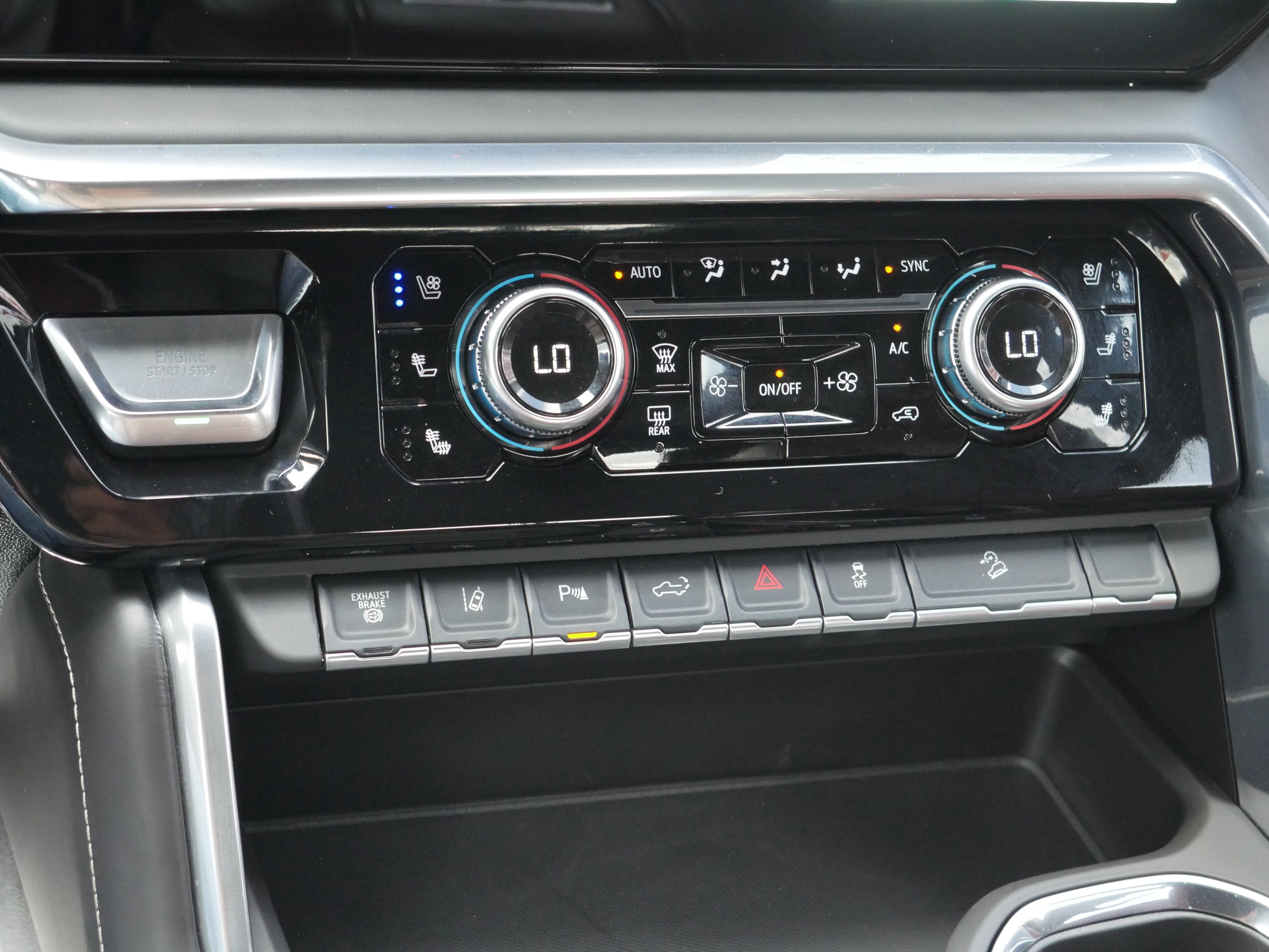 Used 2025 Sterling GMC Denali Ultimate image 13