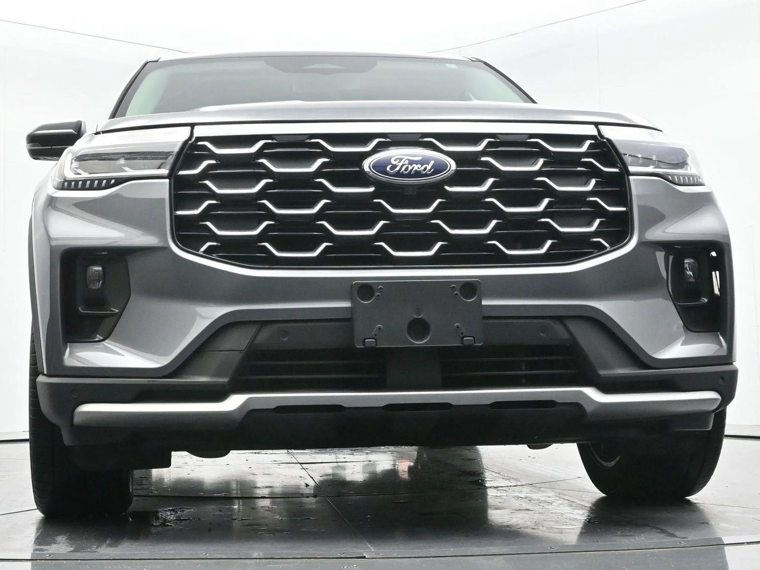 Used 2025 Carbonized Gray Ford Platinum image 46