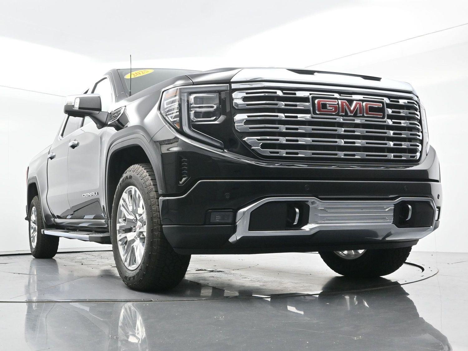 Used 2025 Onyx Black GMC Denali image 50