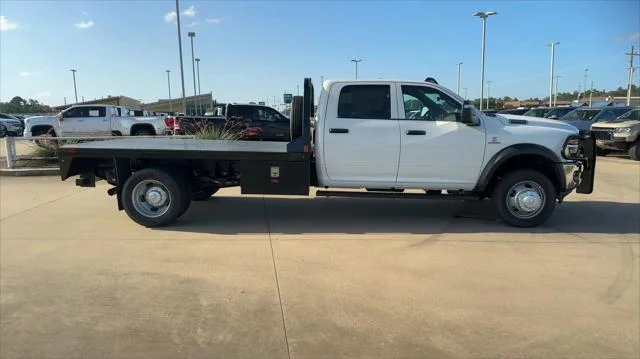 New 2025 Bright White Clear-Coat Exterior Paint RAM Tradesman image 21